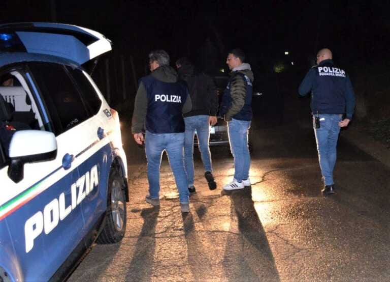 Galleria foto 'Blitz contro rete di scafisti tra la Sicilia e la Tunisia, 18 arresti' - foto 1
