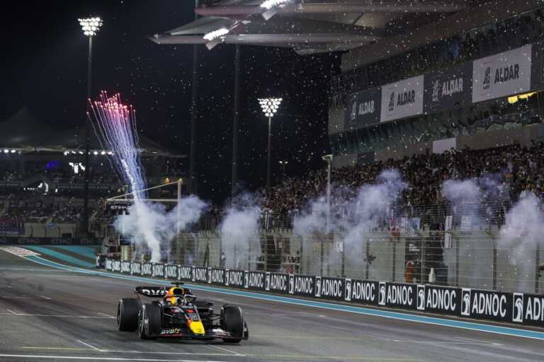 Galleria foto 'Verstappen vince ad Abu Dhabi, Leclerc 2° in gara e nel Mondiale' - foto 1