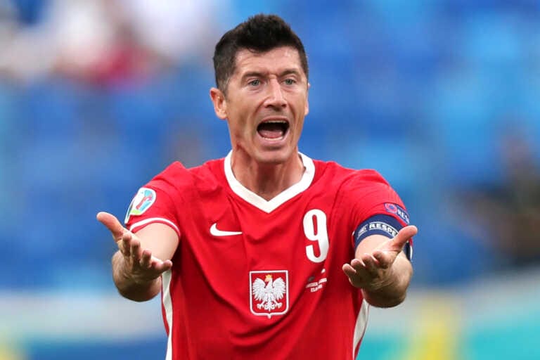 Galleria foto 'Lewandowski sbaglia un rigore, Messico-Polonia 0-0' - foto 1