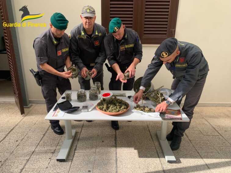 Droga, sette persone arrestate nella Bat: segnalati 94 assuntori