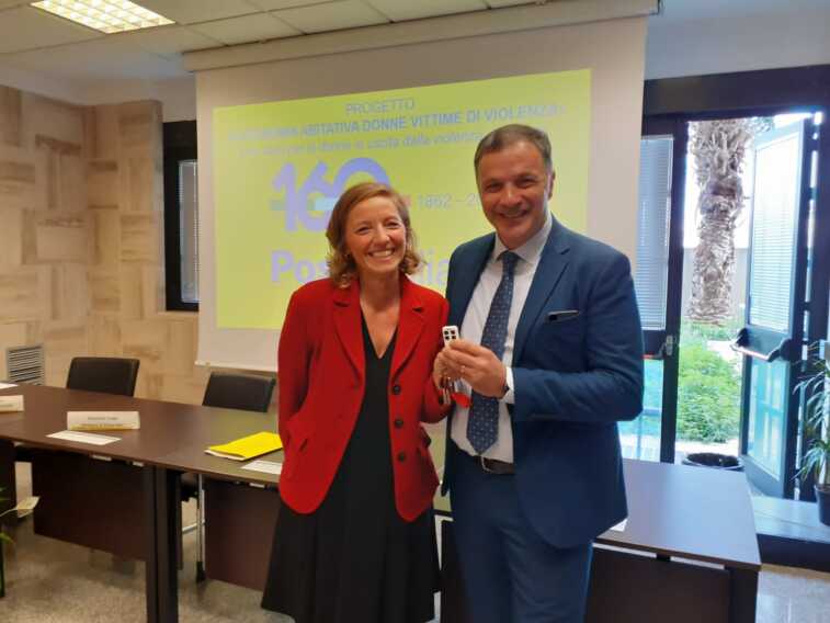 Bari, in un appartamento di Poste italiane il co-housing per donne e minori vittime di violenza – VIDEO