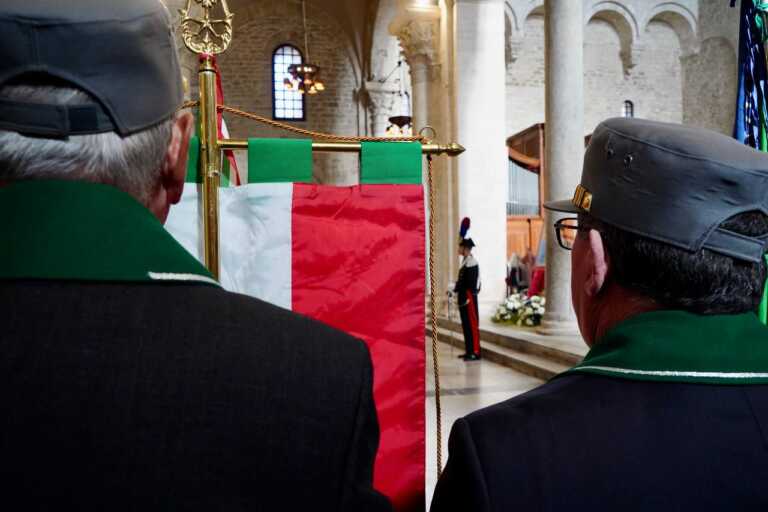 Galleria foto 'Si celebra la “Virgo Fidelis”, patrona dei Carabinieri. Emiliano: «Cerimonia sempre emozionante» – FOTO e VIDEO' - foto 1