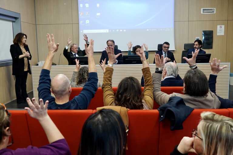Galleria foto 'La Puglia in campo per le politiche di inclusione delle persone sorde: la Lis sarà insegnata a scuola – VIDEO' - foto 1