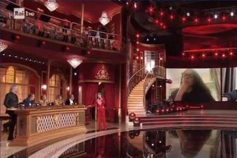 Galleria foto '‘Ballando’, scintille al vetriolo tra Carolyn Smith e Selvaggia Lucarelli' - foto 1