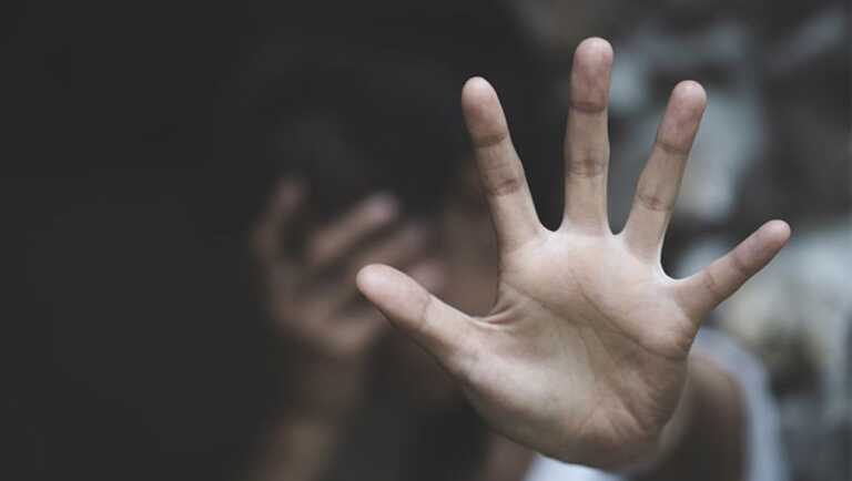 Insulti razzisti in un liceo di Casarano, minacciato e umiliato 17enne senegalese: 4 minorenni indagati