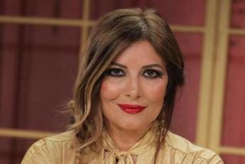 Galleria foto 'Carlotta Rossignoli, botta e risposta Burioni-Lucarelli su laurea record' - foto 1
