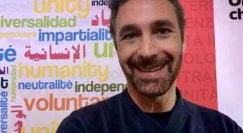 Galleria foto 'Cinema, Raoul Bova: “Principe della favola di Natale che combatte i draghi dei reality”' - foto 1