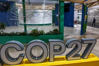 Galleria foto 'Clima, Cop27 approva documento finale: salvo obiettivo 1,5 gradi' - foto 1