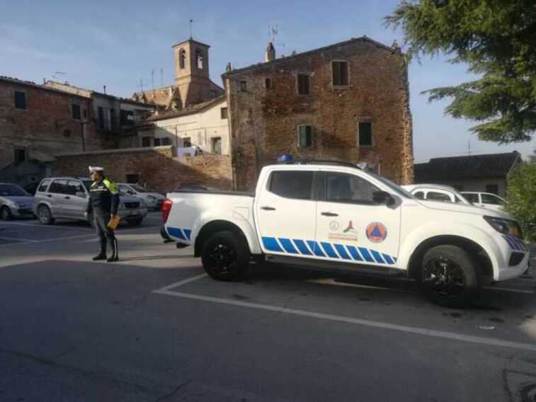 Galleria foto 'Agenti di Polizia locale e funzionari con la Colonna mobile Anci, Palumbo: «Buon intervento»' - foto 1