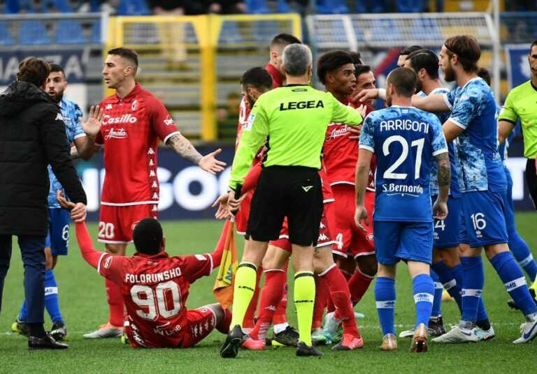 Galleria foto 'Bari, Botta allo scadere riprende il Como: 1-1 al Sinigaglia' - foto 1