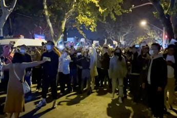 Galleria foto 'Covid Cina, esplode la protesta contro le restrizioni' - foto 1