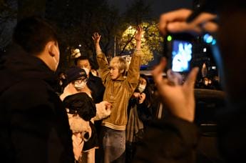 Galleria foto 'Covid Cina oggi, ancora proteste contro lockdown: arresti' - foto 1