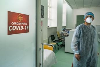 Galleria foto 'Covid, Fiaso: “Epidemia persistente ma con forme meno gravi”' - foto 1