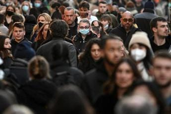 Galleria foto 'Covid Italia oggi, Rt a 1,04: incidenza sale a 388 casi ogni 100mila' - foto 1