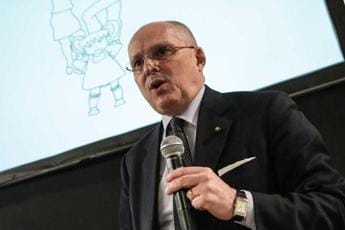 Galleria foto 'Covid, Ricciardi: “Trend in aumento atteso, crescerà se non contrastato”' - foto 1