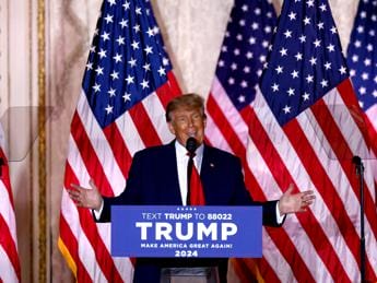 Galleria foto 'Elezioni Usa 2024, Trump candidato: finora solo un senatore lo sostiene' - foto 1