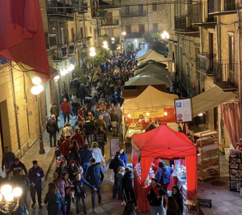 Galleria foto 'Festa dei sapori madoniti, in migliaia a Petralia Sottana' - foto 1