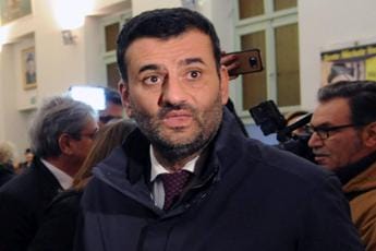 Galleria foto 'Frana Ischia, Decaro: “Inaccettabile commento di Pichetto, si scusi”' - foto 1