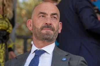Galleria foto 'Gf Vip e covid, Bassetti: “Chi è entrato incubava virus, bolle e test inutili”' - foto 1