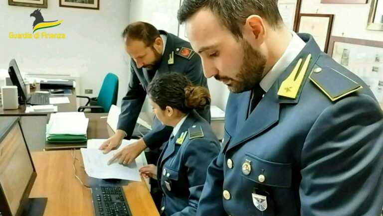 Bancarotta e autoriciclaggio: imprenditore interdetto a Taranto. Sequestro da 215mila euro