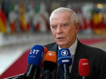 Galleria foto 'Guerra delle targhe, Borrell: “Falliti colloqui Kosovo-Serbia a Bruxelles”' - foto 1