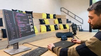 Galleria foto 'Lavoro, 1 lavoratore su 2 entro il 2025 dovrà rivedere competenze' - foto 1