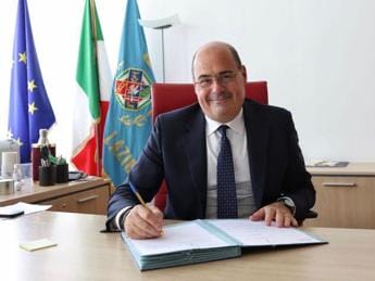 Galleria foto 'Lazio, Zingaretti firma dimissioni: “Dopo 10 anni lasciamo Regione migliore”' - foto 1