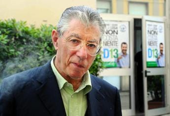 Galleria foto 'Lega, Bossi non molla: “Autonomia Nord primo punto agenda politica e nostra priorità”' - foto 1
