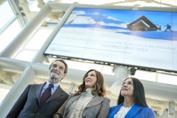 Galleria foto 'Lombardia, Fontana e Santanchè presentano la stagione turistica invernale' - foto 1