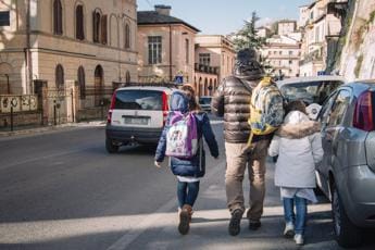 Galleria foto 'Manovra, la provocazione di De Masi: “Per fare i figli servono i poveri”' - foto 1