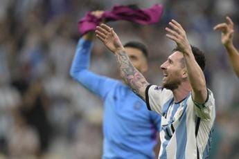 Galleria foto 'Messi-gol, Adani esplode: show divide Twitter – Video' - foto 1
