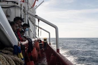 Galleria foto 'Migranti, Commissione Ue chiede vertice straordinario ministri Interni' - foto 1