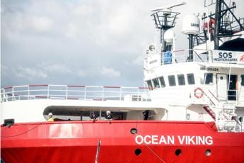 Galleria foto 'Migranti, Parigi: “Su Ocean Viking Italia inaccettabile”' - foto 1