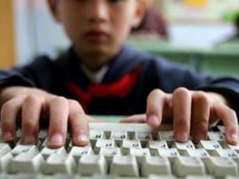 Galleria foto 'Minori, in aumento adescamento online, cyberbullismo e sextorsion' - foto 1