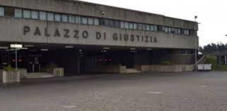 Galleria foto 'Tangenti al Comune di Foggia, i legali degli imputati chiedono il non luogo a procedere' - foto 1