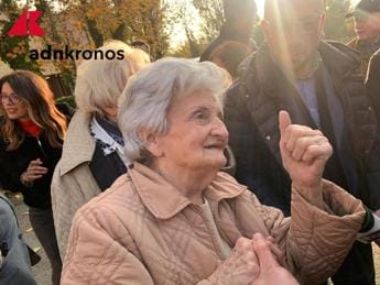 Galleria foto 'Papa a pranzo dalla cugina Carla: “Parlato sempre in piemontese”' - foto 1
