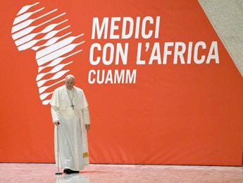 Galleria foto 'Papa: “Miliardi per le armi che distruggono tutto, vergogna”' - foto 1