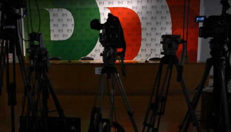 Consiglieri pugliesi Pd passano in “Azione”, i dem: «Vogliono distruggere la maggioranza»