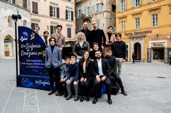 Galleria foto 'Perugina festeggia 100 anni di ‘Baci’' - foto 1