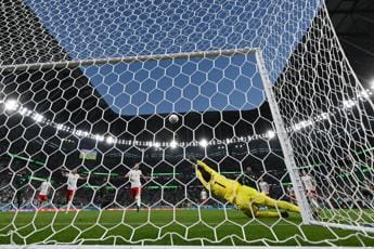 Galleria foto 'Polonia-Arabia, la super parata di Szczesny – Video' - foto 1
