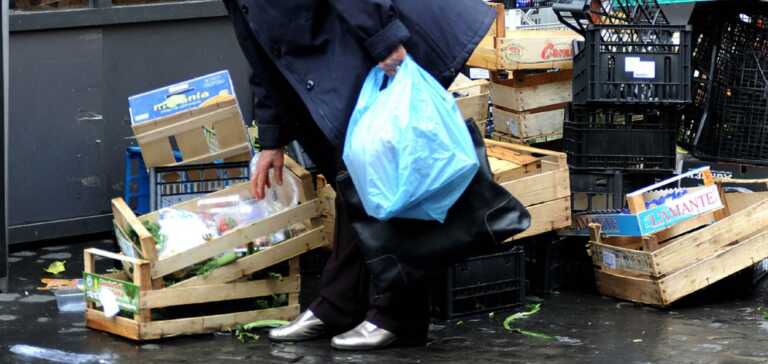 La povertà cresce al Sud: il 7,7% degli aiuti Caritas a famiglie pugliesi e lucane