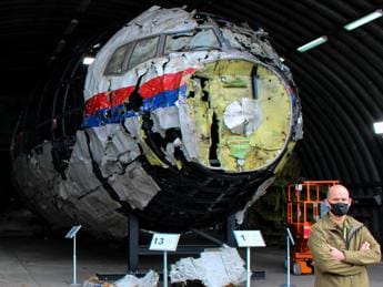 Galleria foto 'Processo volo MH17, aereo fu abbattuto da missile Buk: condannati due russi e un ucraino' - foto 1