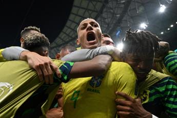Galleria foto 'Qatar 2022, da Maradona a Richarlison, i più bei gol ai mondiali' - foto 1