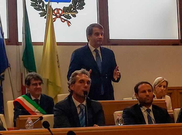 Caro bollette, Fitto: «Settimana prossima i primi provvedimenti»