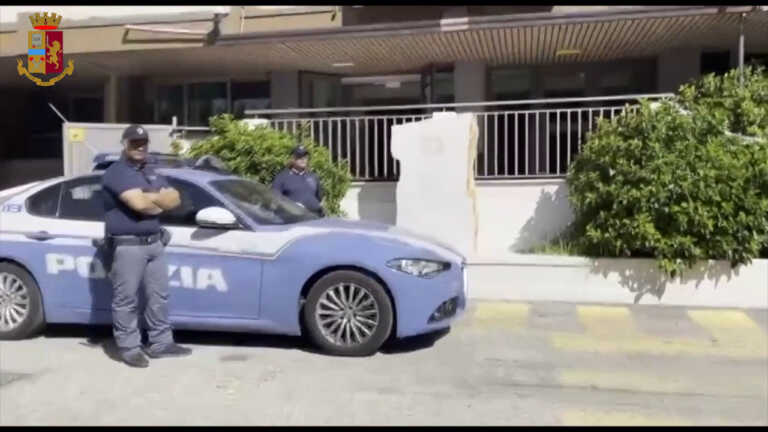 Galleria foto 'Rapine a portavalori, maxi operazione nel foggiano' - foto 1