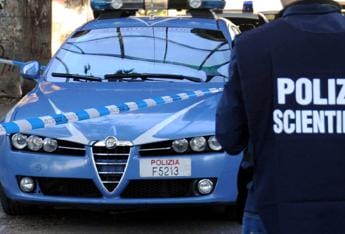 Galleria foto 'Roma, due donne trovate morte in palazzo a Prati: ipotesi omicidio' - foto 1