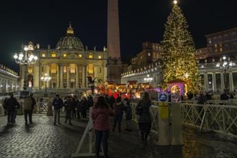 Galleria foto 'Roma, il piano per Natale: bus e metro gratis e sconti su taxi e sharing' - foto 1