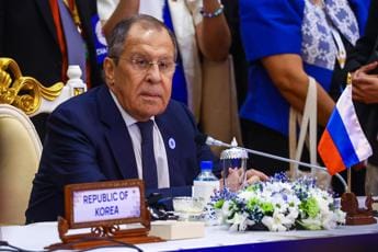 Galleria foto 'Russia, Lavrov: “Nato? Non è chiaro da chi debbano difendersi”' - foto 1