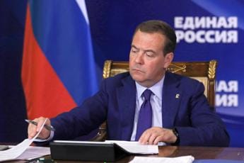 Galleria foto 'Russia, Medvedev: “Non escluse armi nucleari. Colpa dell’Occidente”' - foto 1