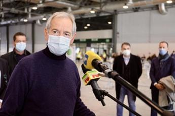 Galleria foto 'Sanità, Bertolaso contro i tagli: “Non possiamo passare da 7,1 Pil a 6,1”' - foto 1